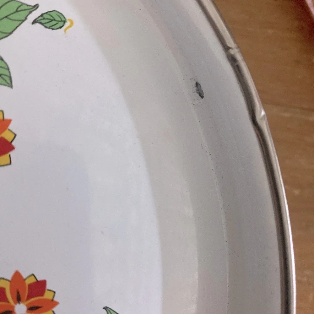 Vintage  Enamelware Crazy Flower Skillet Frying Pan With Lid Cottagecore - Picture 10 of 16